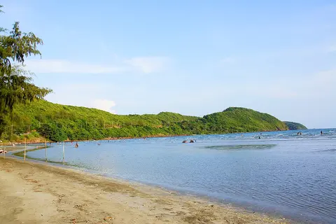 หาดเจ้าหลาว จังหวัดจันทบุรี