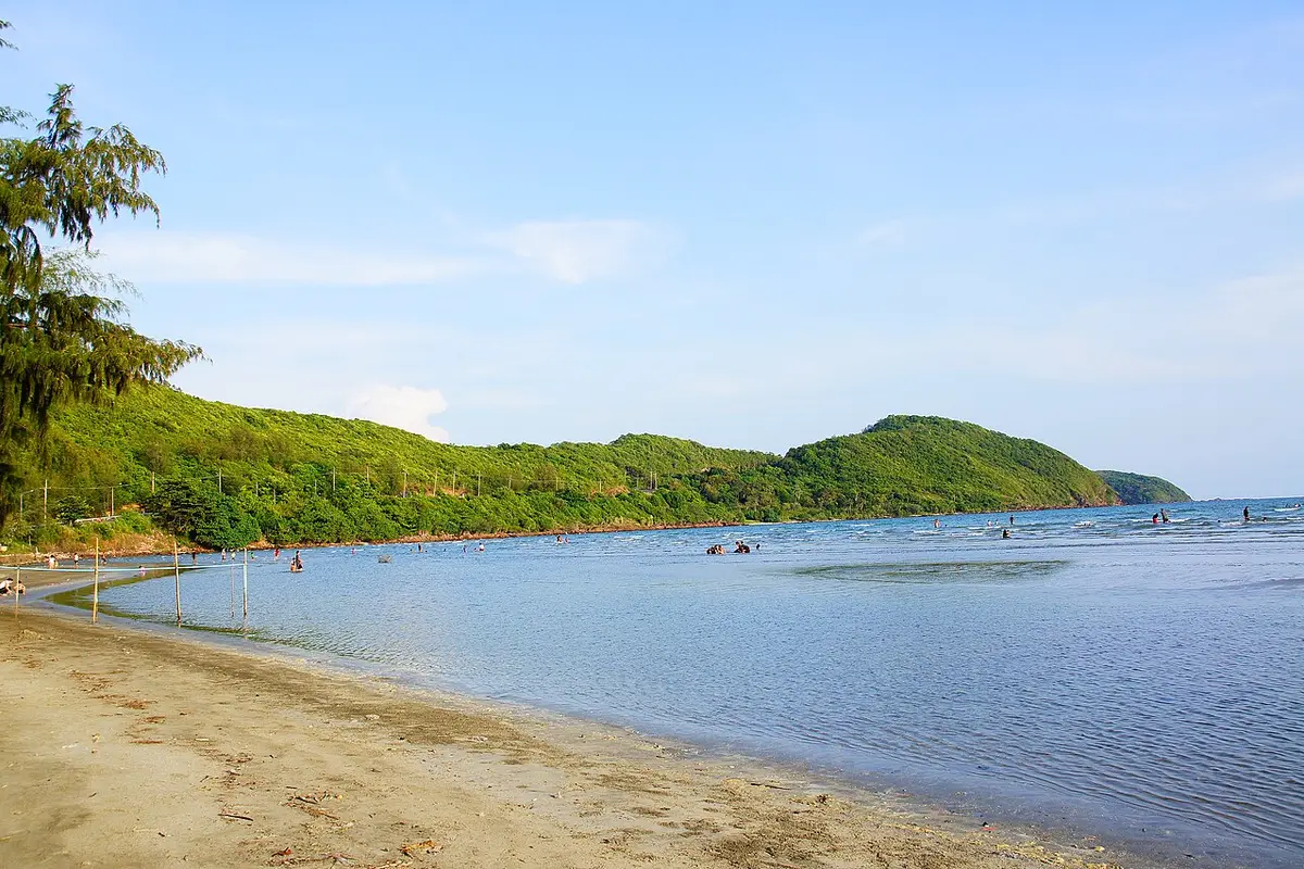 หาดเจ้าหลาว จังหวัดจันทบุรี
