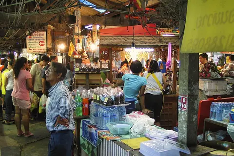 ตลาดน้ำดอนหวาย จังหวัดนครปฐม