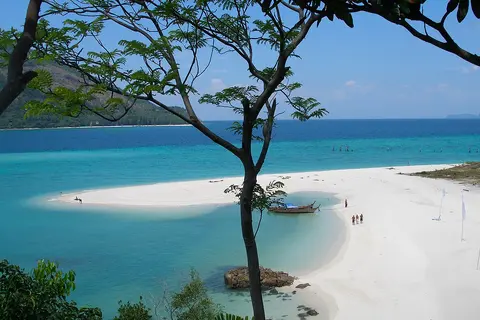 เกาะหลีเป๊ะ จังหวัดสตูล