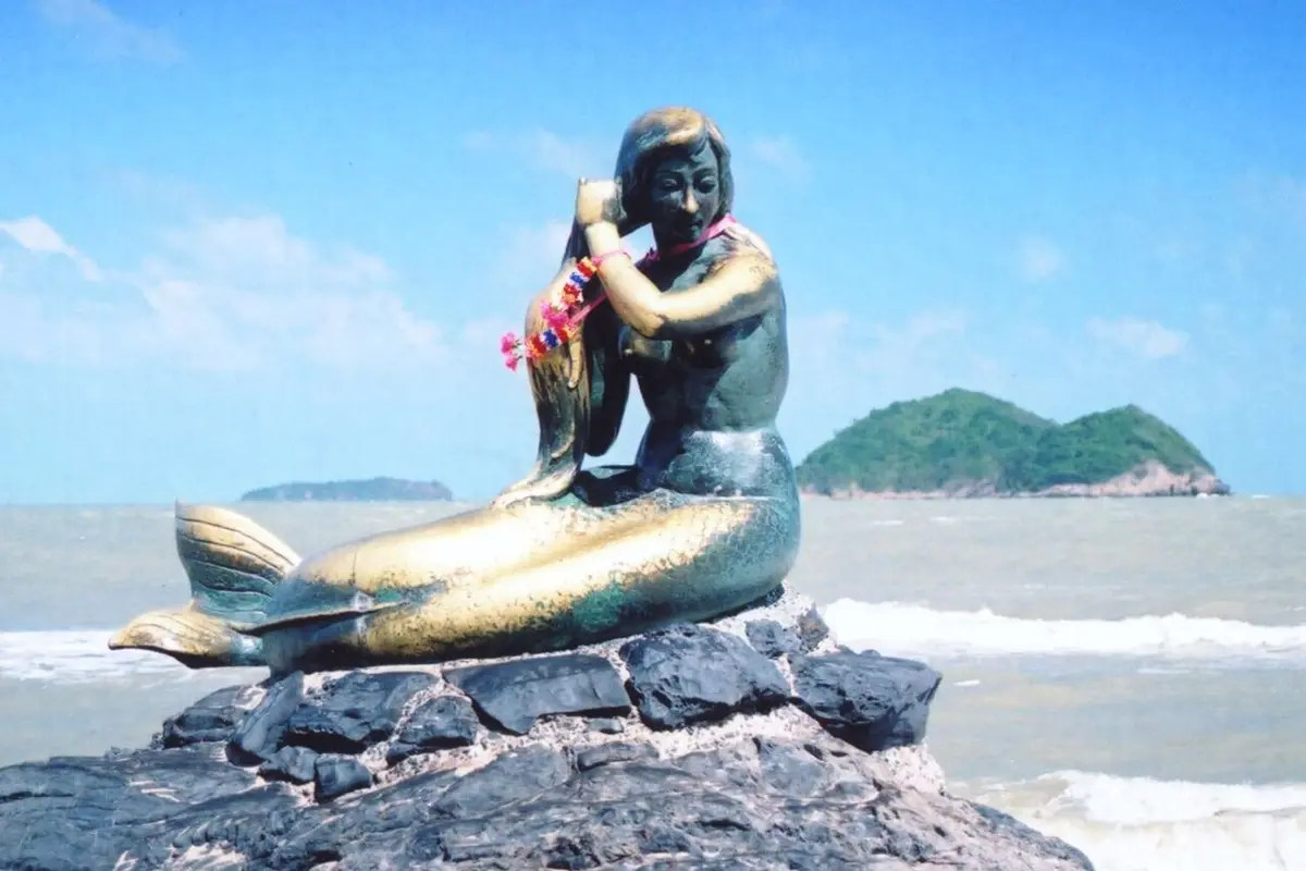 หาดสมิหลา (นางเงือก) จังหวัดสงขลา