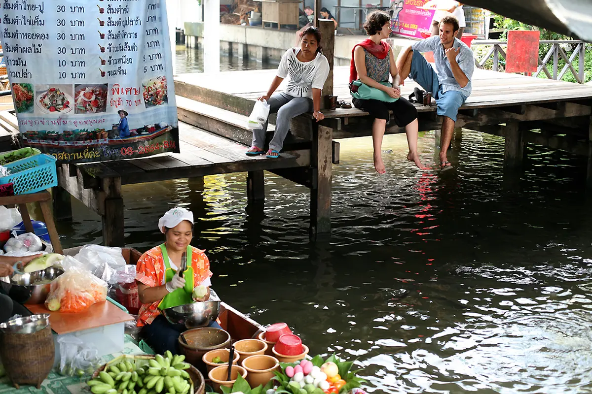ตลาดน้ำตลิ่งชัน จังหวัดกรุงเทพมหานคร