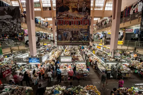 ตลาดวโรรส (กาดหลวง) จังหวัดเชียงใหม่