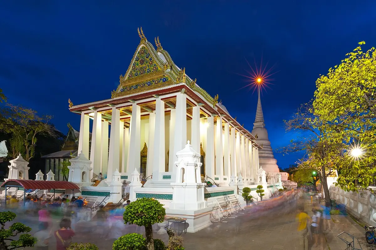 วัดเฉลิมพระเกียรติวรวิหาร จังหวัดนนทบุรี