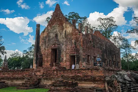 วัดโพธิ์ประทับช้าง จังหวัดพิจิตร