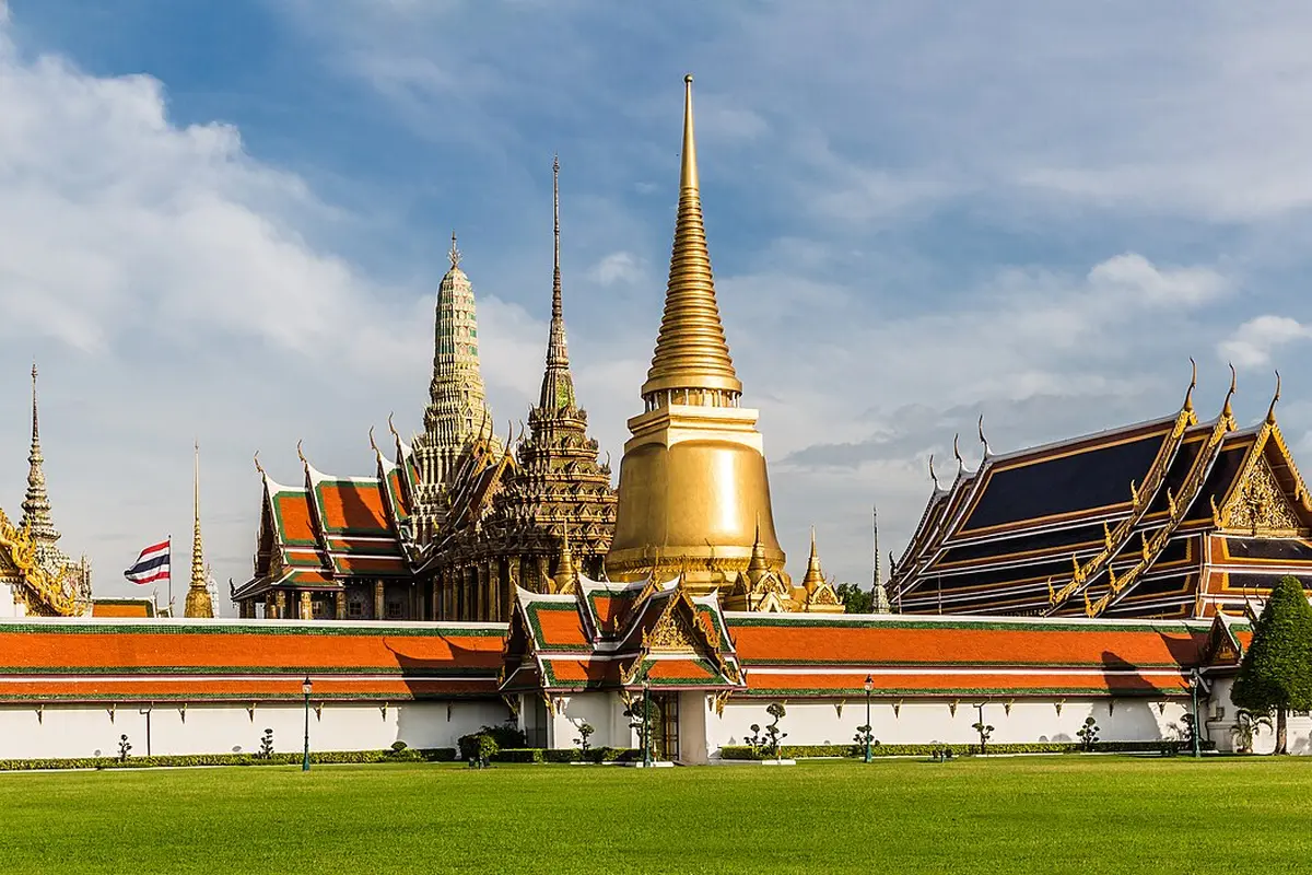 วัดพระศรีรัตนศาสดาราม (วัดพระแก้ว) จังหวัดกรุงเทพมหานคร