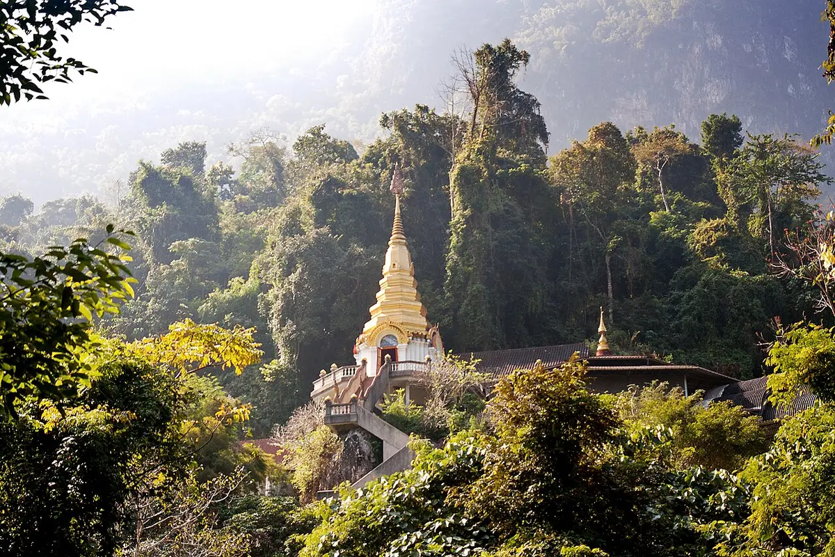 วัดถ้ำผาปล่อง จังหวัดเชียงใหม่