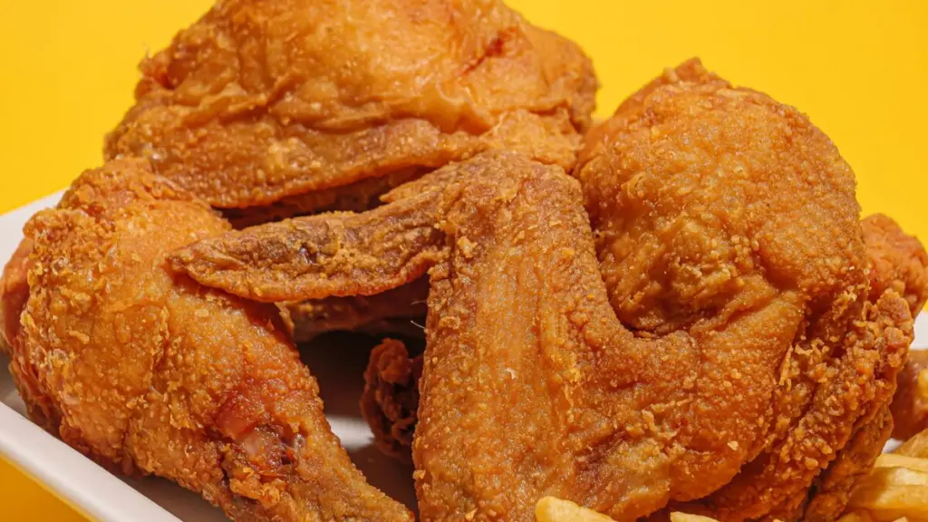 ไก่ทอดร้านไหนอร่อย เลือกตามสไตล์ KFC McDonald's Chester's Burger King และวิธีกินไก่ทอดให้คุ้มโปร