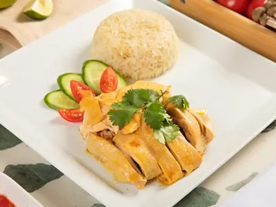 ข้าวมันไก่ สูตรหม้อหุงข้าว ข้าวหอมมัน ไก่นุ่ม พร้อมน้ำจิ้มเต้าเจี้ยวและซุปฟัก