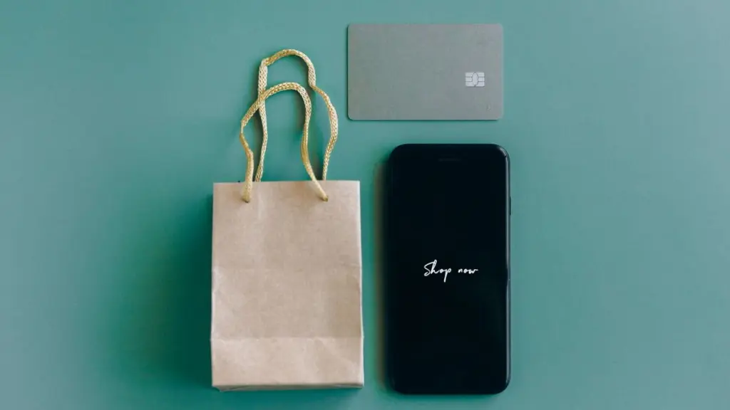 ช้อป 11.11 และ 12.12 ให้คุ้ม เตรียมตัวก่อนวันเซล ซ้อนโค้ดอย่างไร เช็กราคาจริง เลือกไซซ์เสื้อผ้าออนไลน์ และกันโดนหลอก