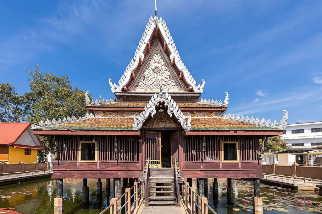 บ้านเก่าในชุมชนบ้านสิงห์ท่า