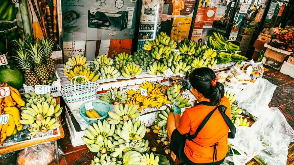ตลาดเช้าขึ้นชื่อ 7 แห่ง เชียงใหม่ น่าน กรุงเทพ แม่กลอง อัมพวา ของกินเช้าที่ต้องลอง เวลาที่ดีที่สุด พร้อมแผนที่