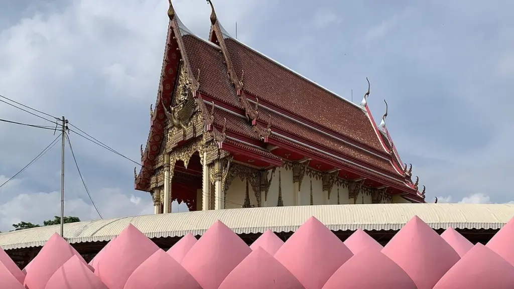 เที่ยวอ่างทอง 1 วัน 5 ที่ วัดม่วง พระนอนวัดขุนอินทประมูล วัดไชโย ตลาดศาลเจ้าโรงทอง