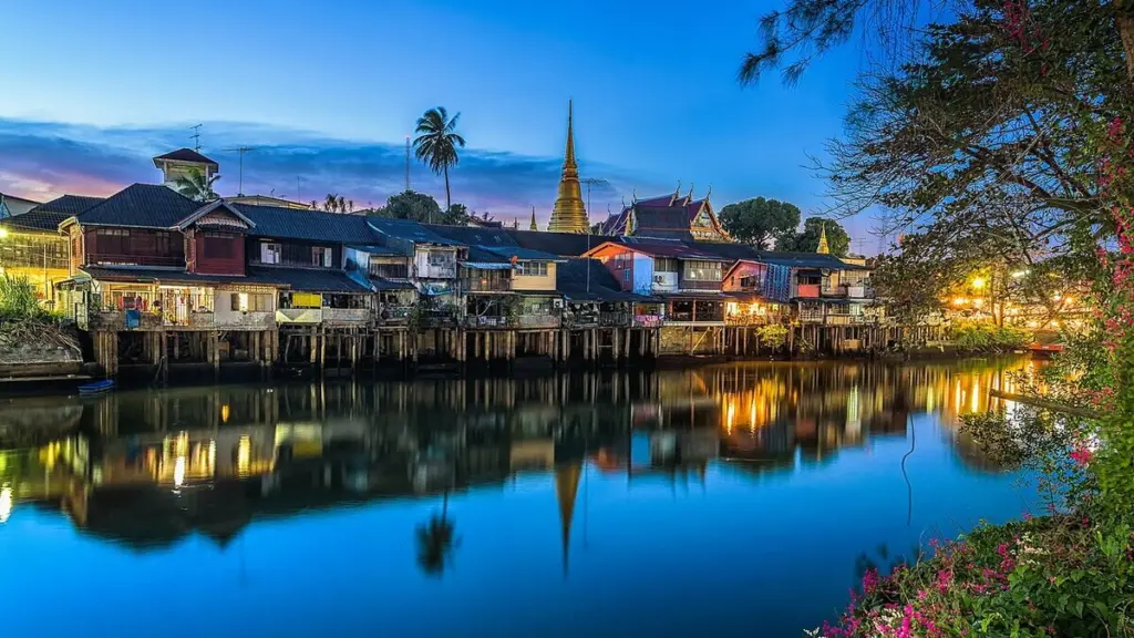 เที่ยวจันทบุรี 6 ที่ ชุมชนริมน้ำจันทบูร โบสถ์คาทอลิก น้ำตกพลิ้ว เนินนางพญา แพลน 2 วัน 1 คืน
